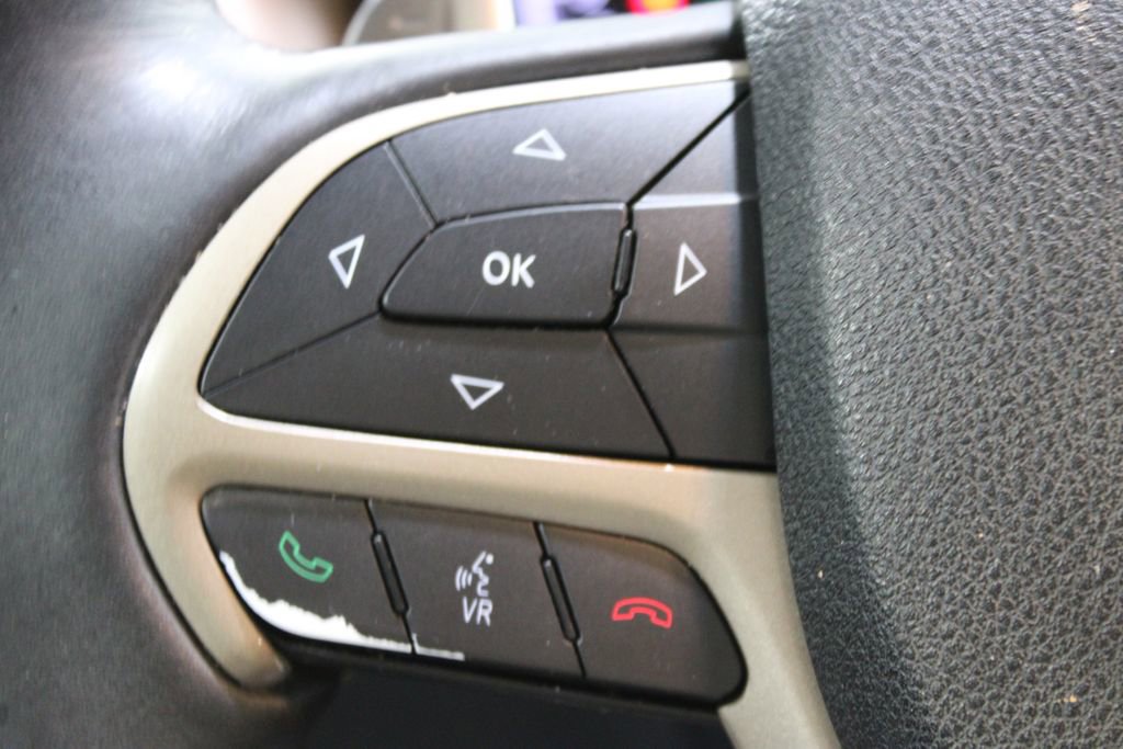 Used 2017 Jeep Grand Cherokee Summit image 37
