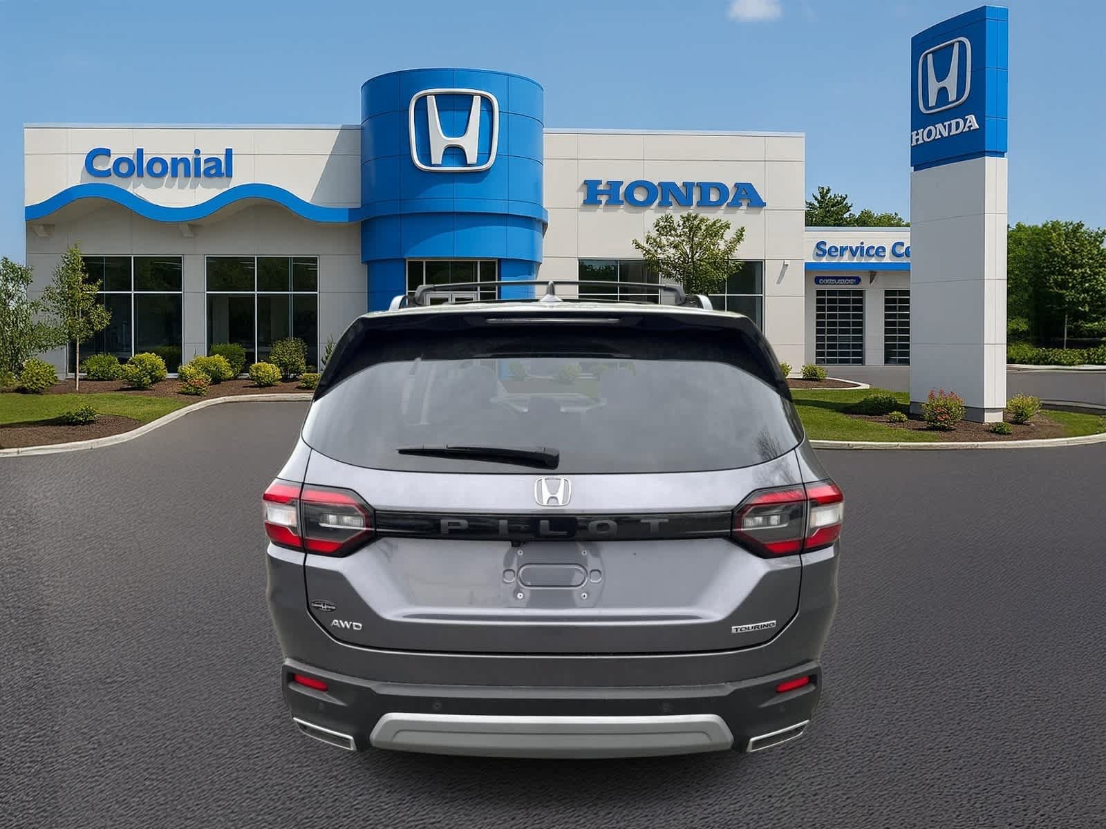 Used 2025 Honda Pilot Touring image 5