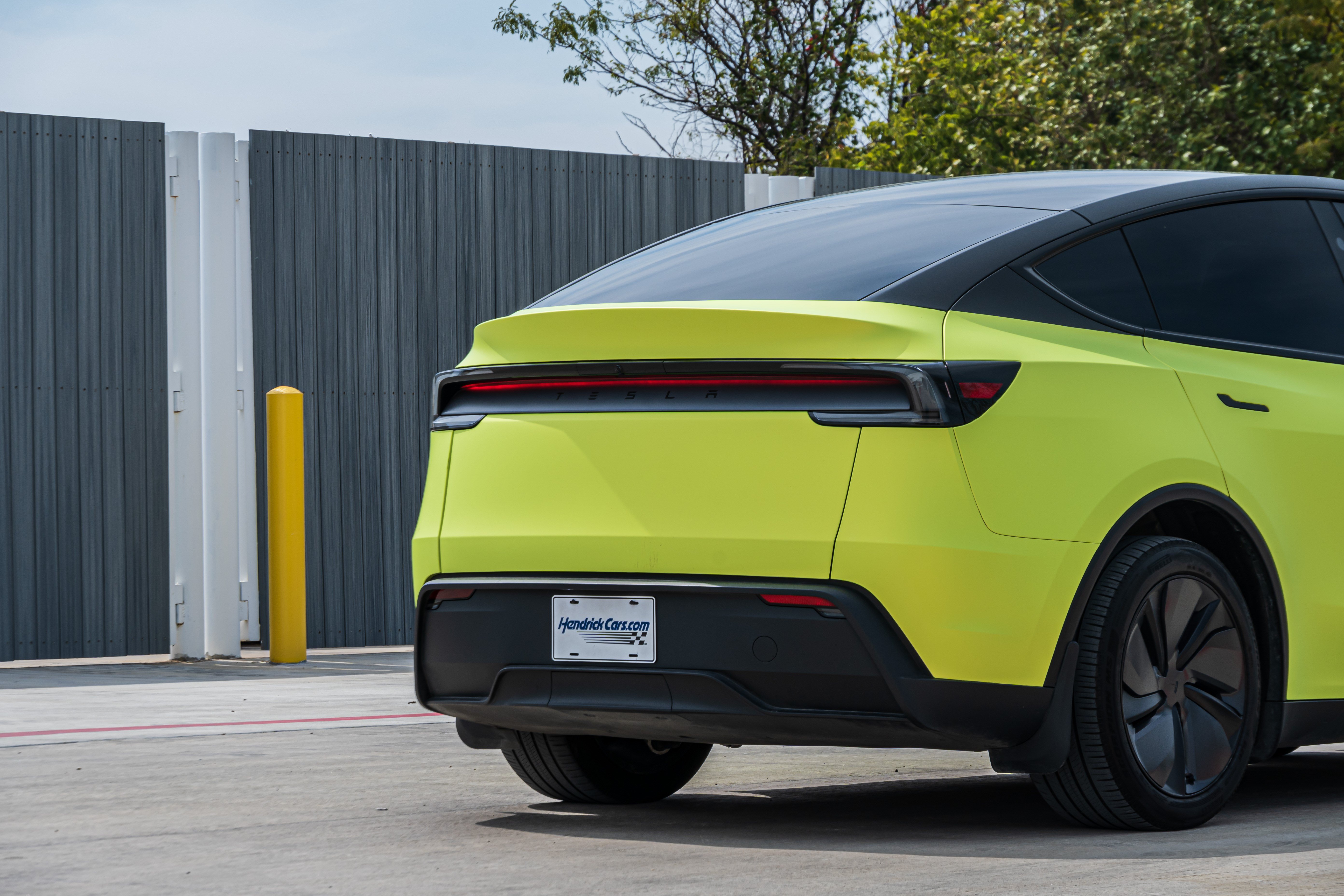 Used 2026 Tesla Model Y Long Range RWD image 42