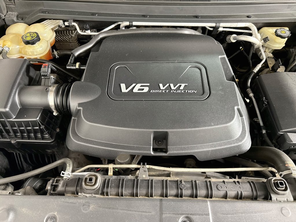 Used 2015 GMC Canyon SLE RWD image 28