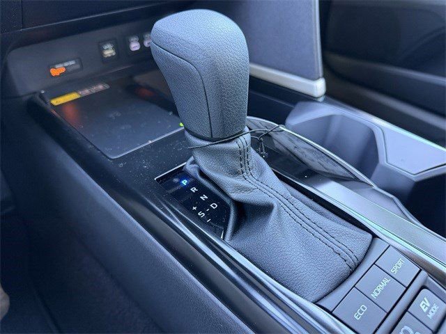 New 2026 Toyota Camry LE image 12