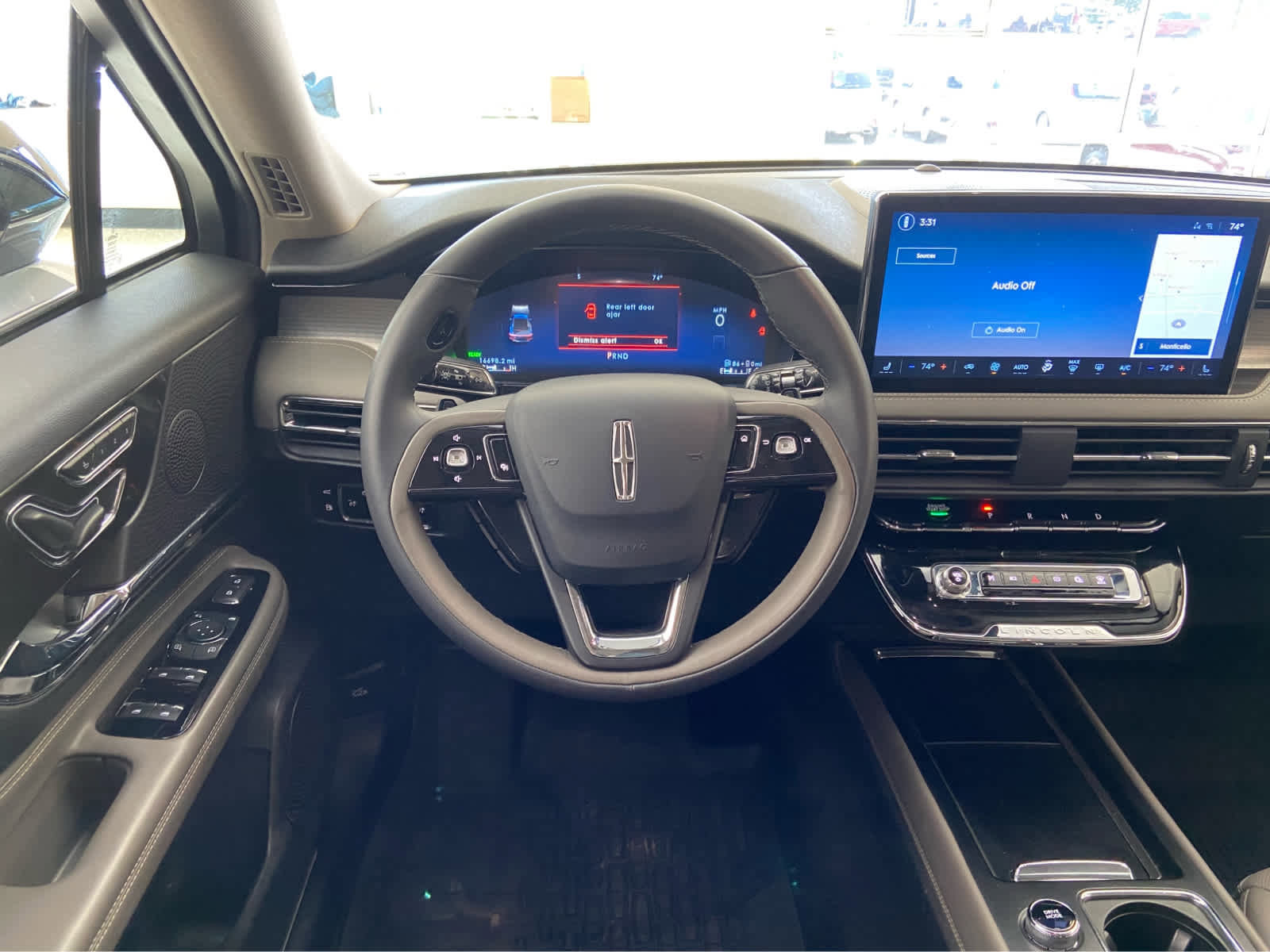 Used 2025 Lincoln Corsair Grand Touring AWD/4WD image 22