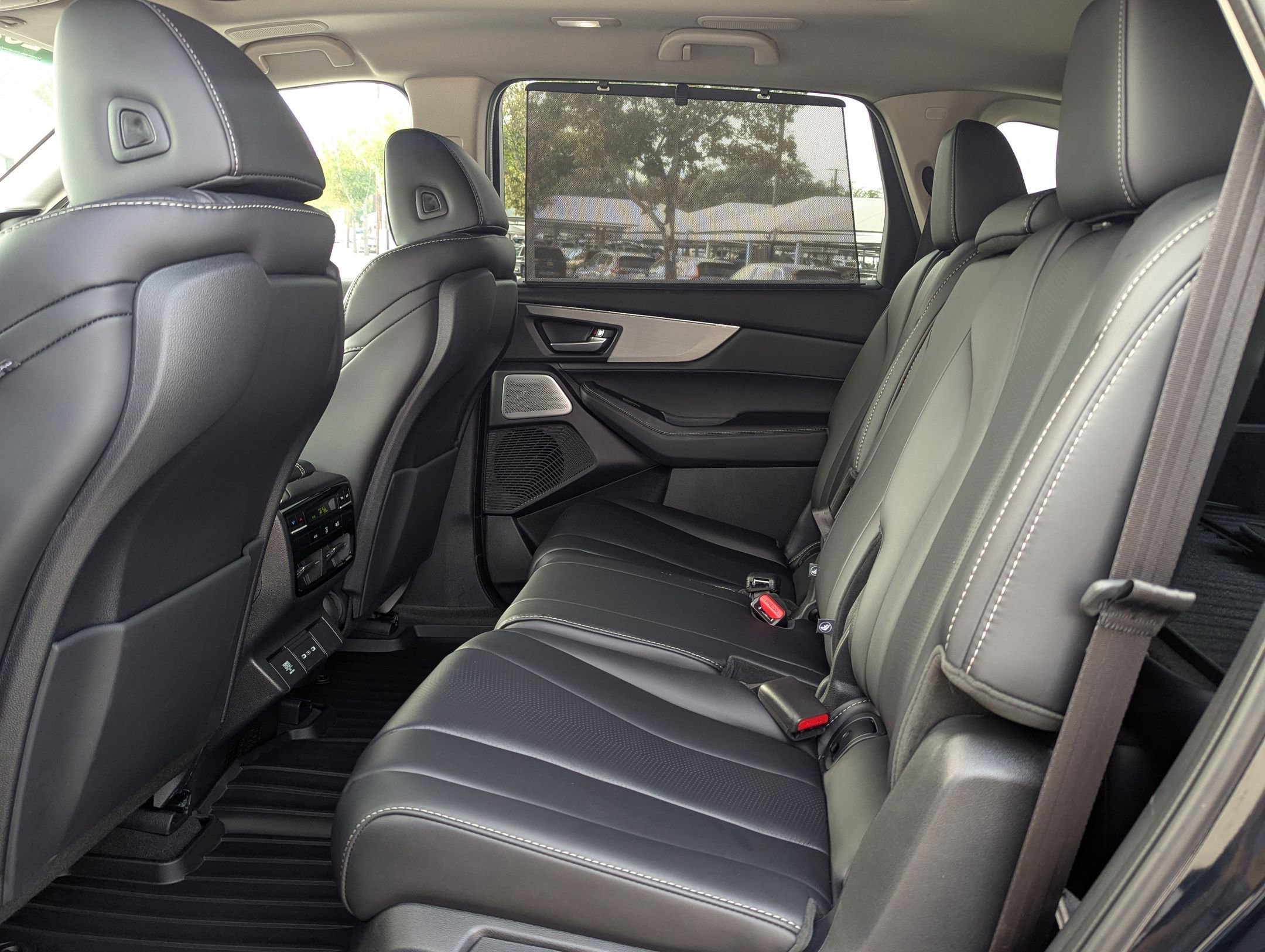 Certified 2025 Acura MDX SH-AWD w/ Technology Package image 15