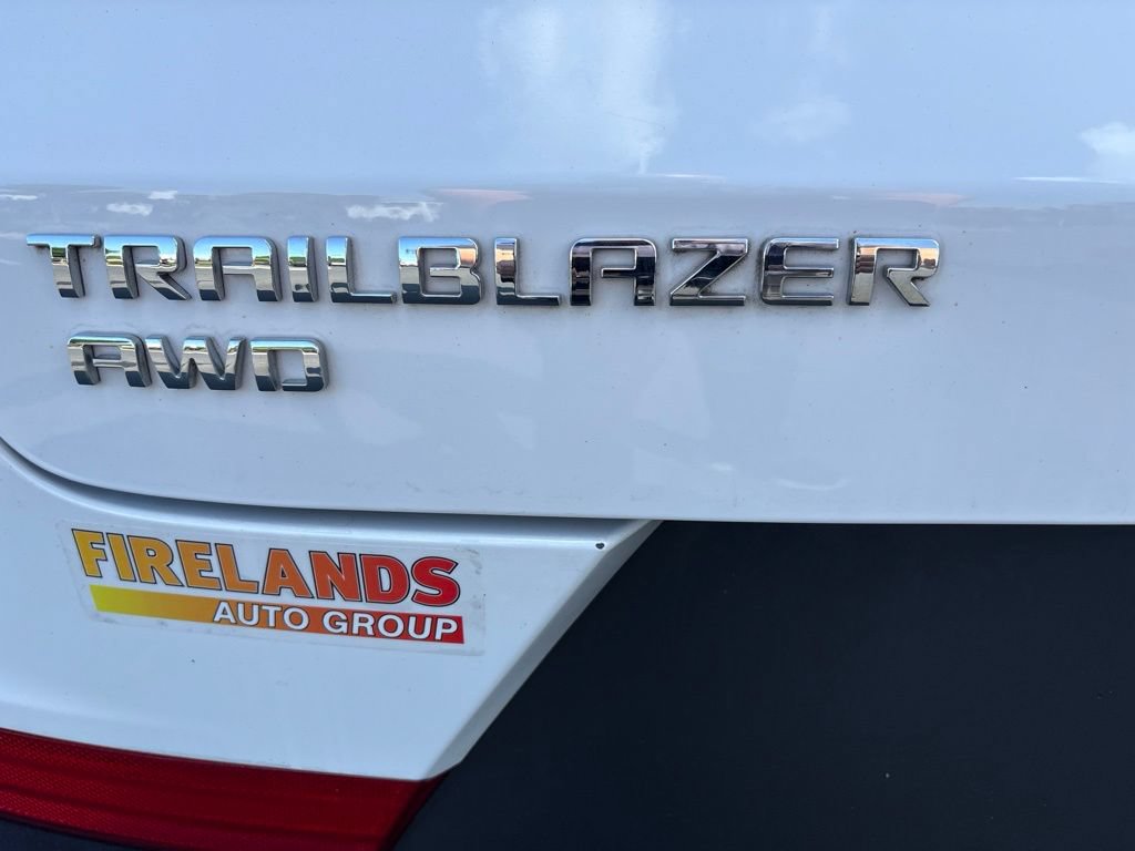 Used 2023 Chevrolet TrailBlazer LS AWD/4WD image 12