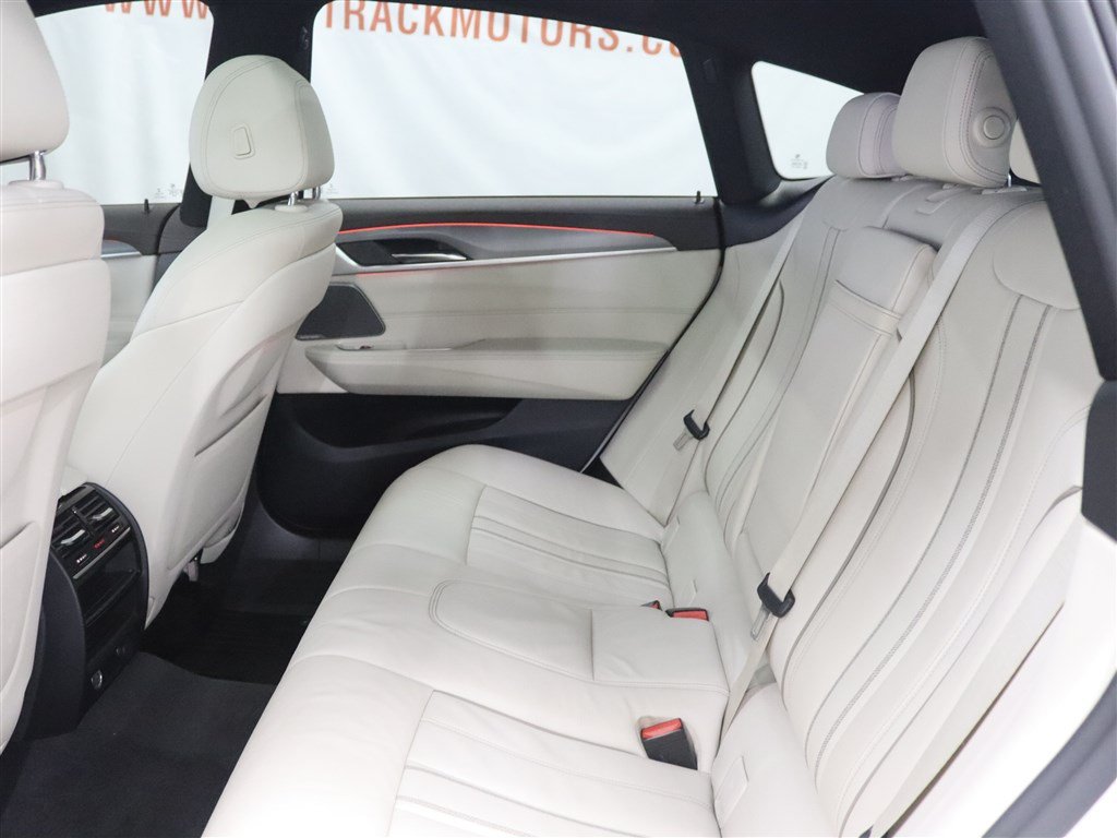 Used 2019 BMW 640i Gran Turismo xDrive w/ M Sport Package AWD/4WD image 17