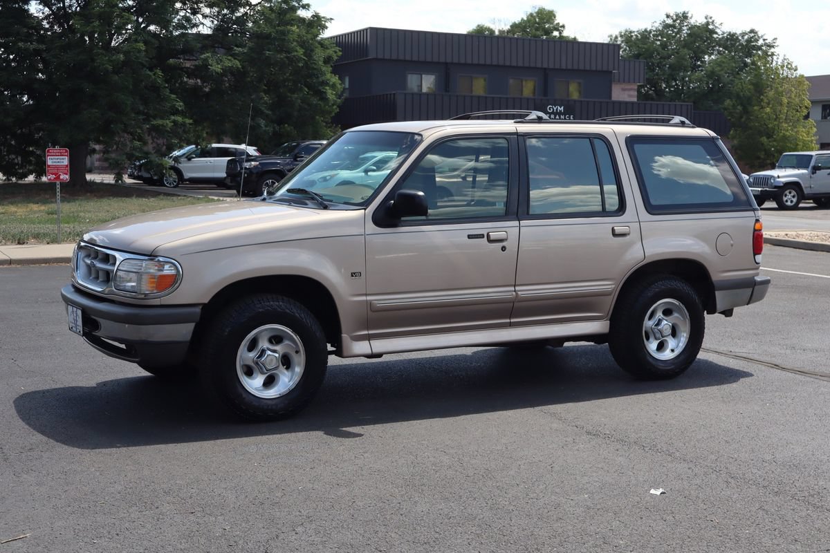 Used 1996 Ford Explorer XLT AWD/4WD image 10