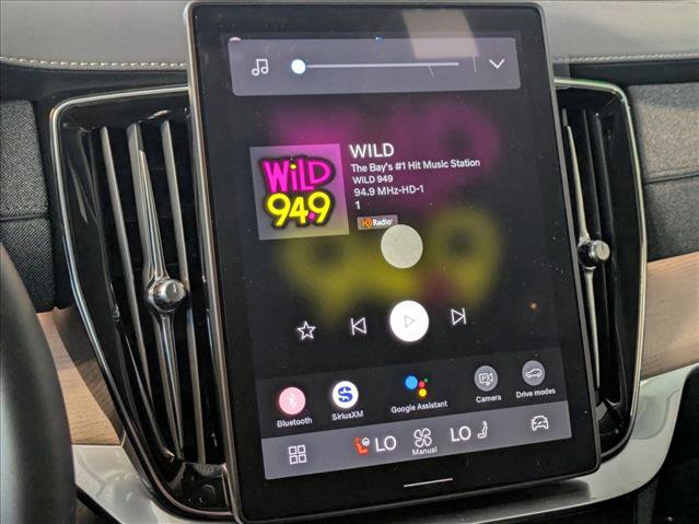 New 2025 Volvo XC90 B6 Core w/ Protection Package Premier image 13