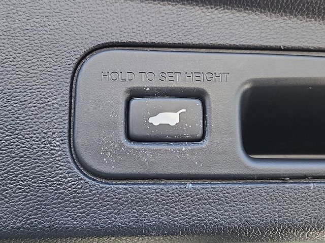 Used 2023 Acura MDX A-Spec image 24