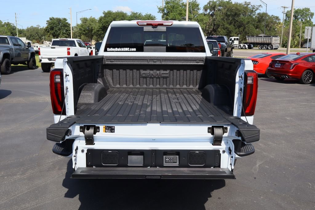 New 2026 GMC Sierra 2500 Denali Ultimate AWD/4WD image 7