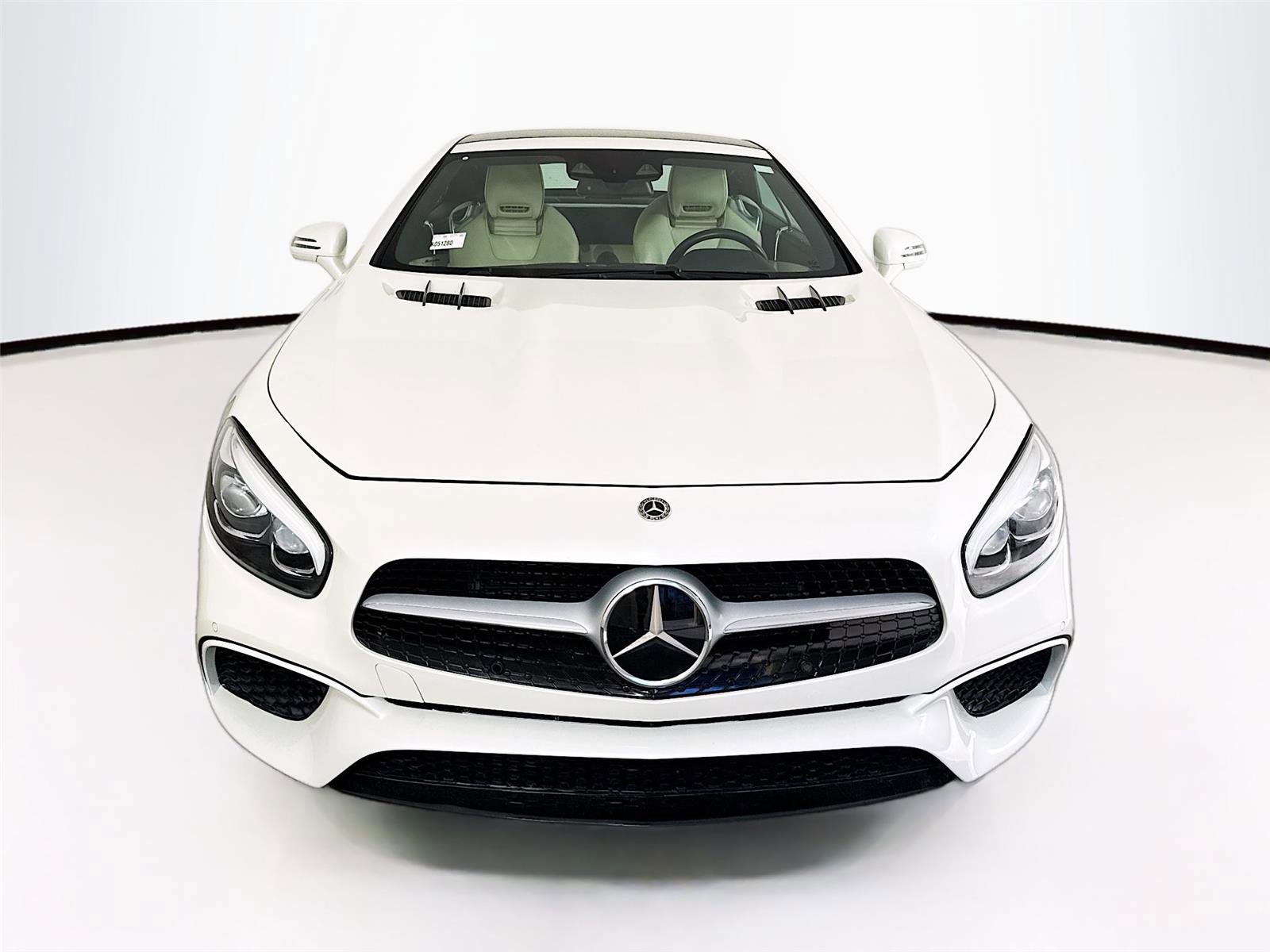 Used 2018 Mercedes-Benz SL 550 image 6