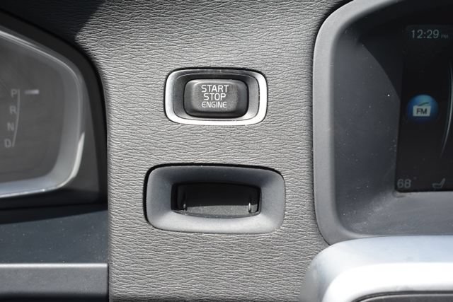 Used 2016 Volvo V60 T5 Premier FWD image 25