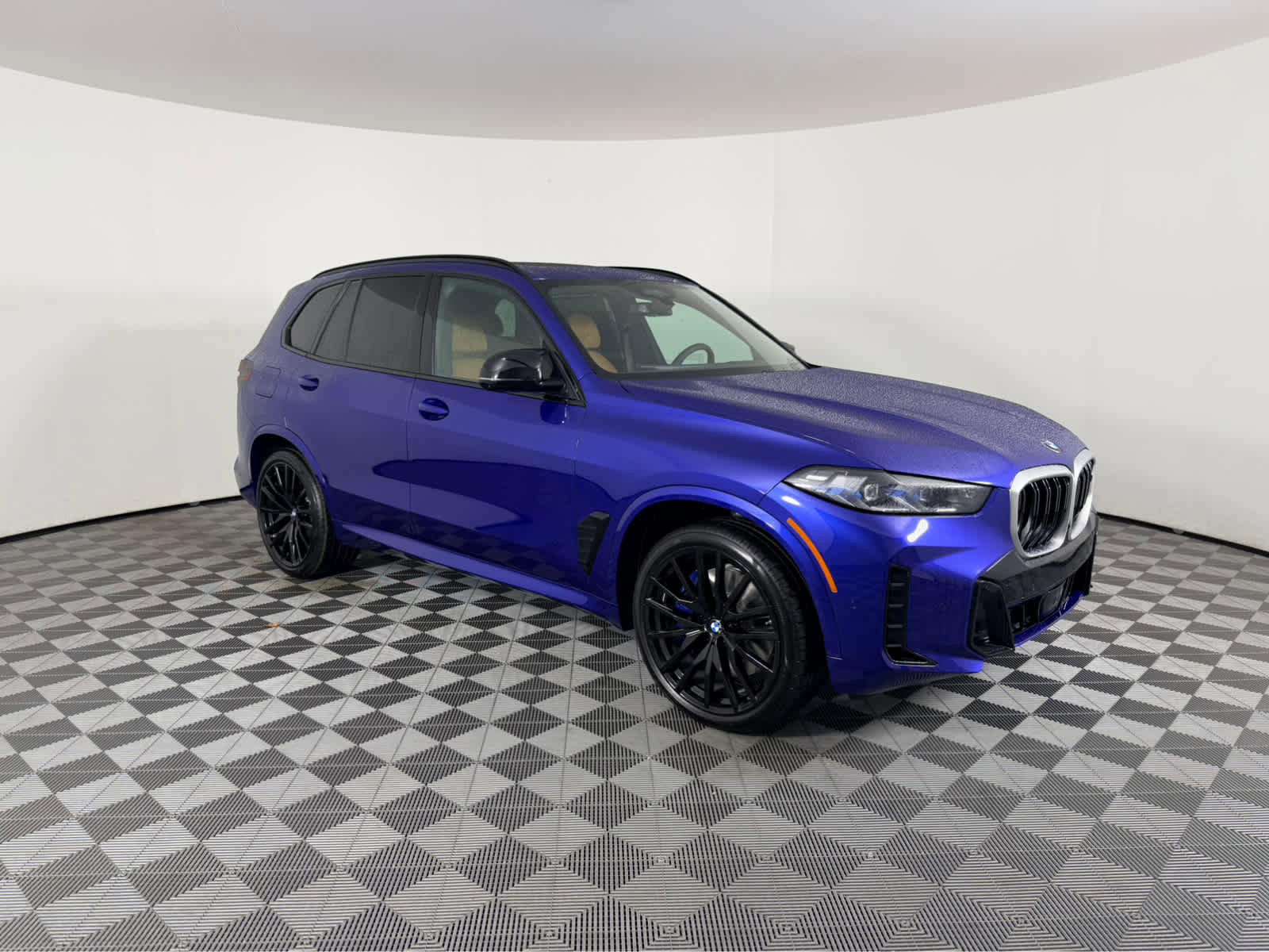 New 2026 BMW X5 M60i image 3