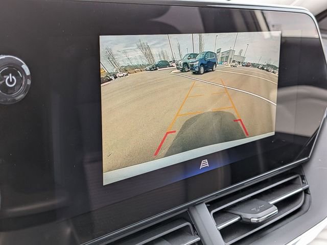 Used 2025 Chevrolet Trax LT w/ LT Convenience Package image 22