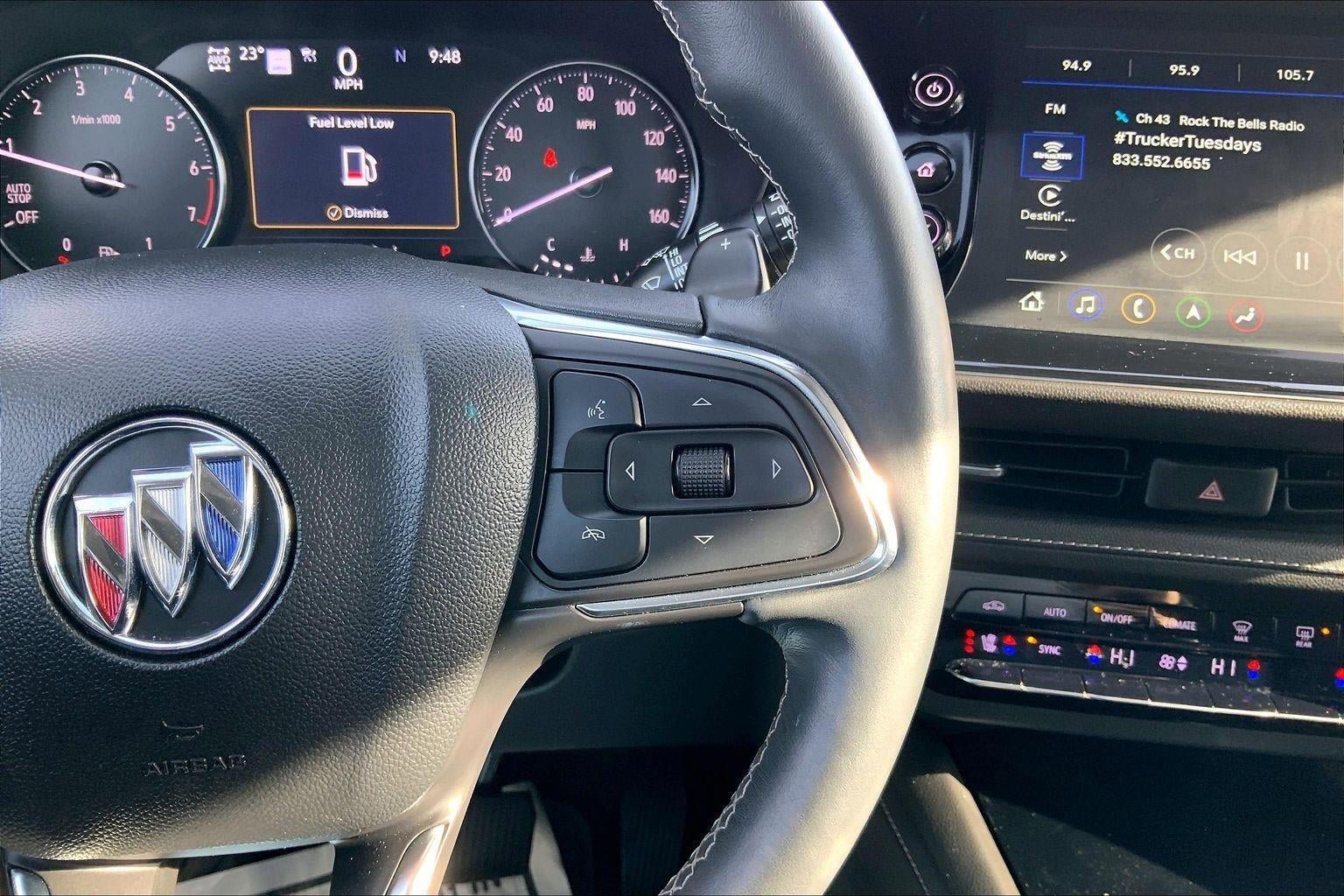 Used 2023 Buick Envision Avenir image 18
