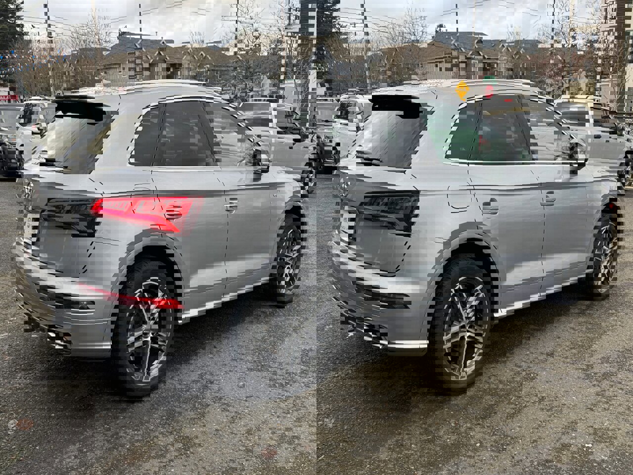 Used 2018 Audi SQ5 Premium Plus w/ Navigation Package image 8