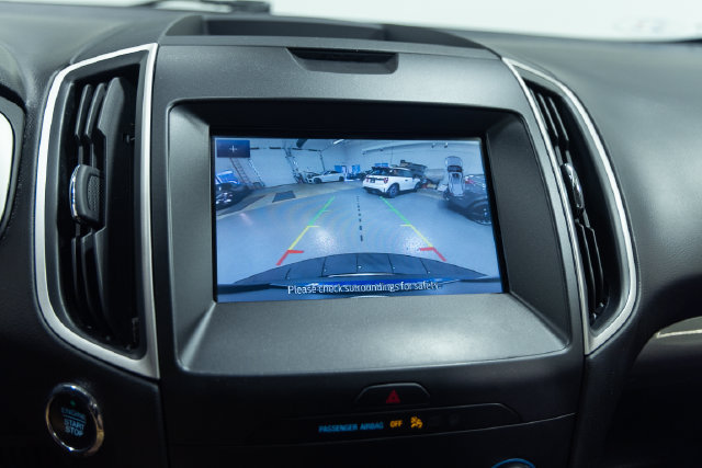 Used 2020 Ford Edge SEL w/ Convenience Package FWD image 18