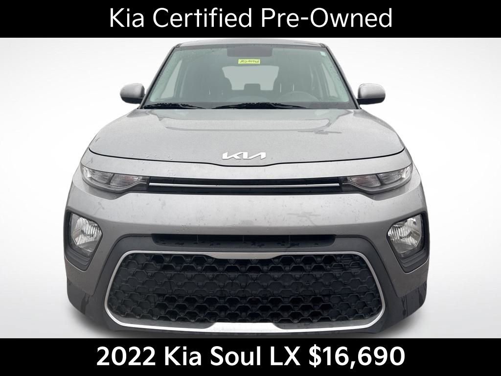 Certified 2022 Kia Soul LX image 9