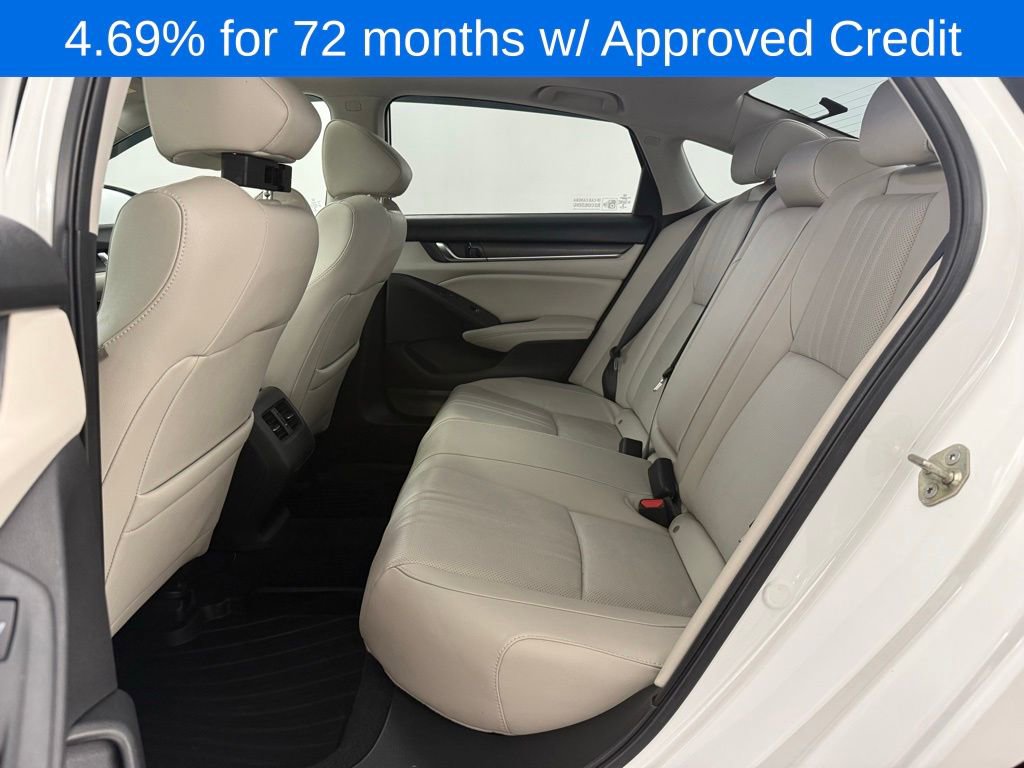 Used 2019 Honda Accord Touring image 12