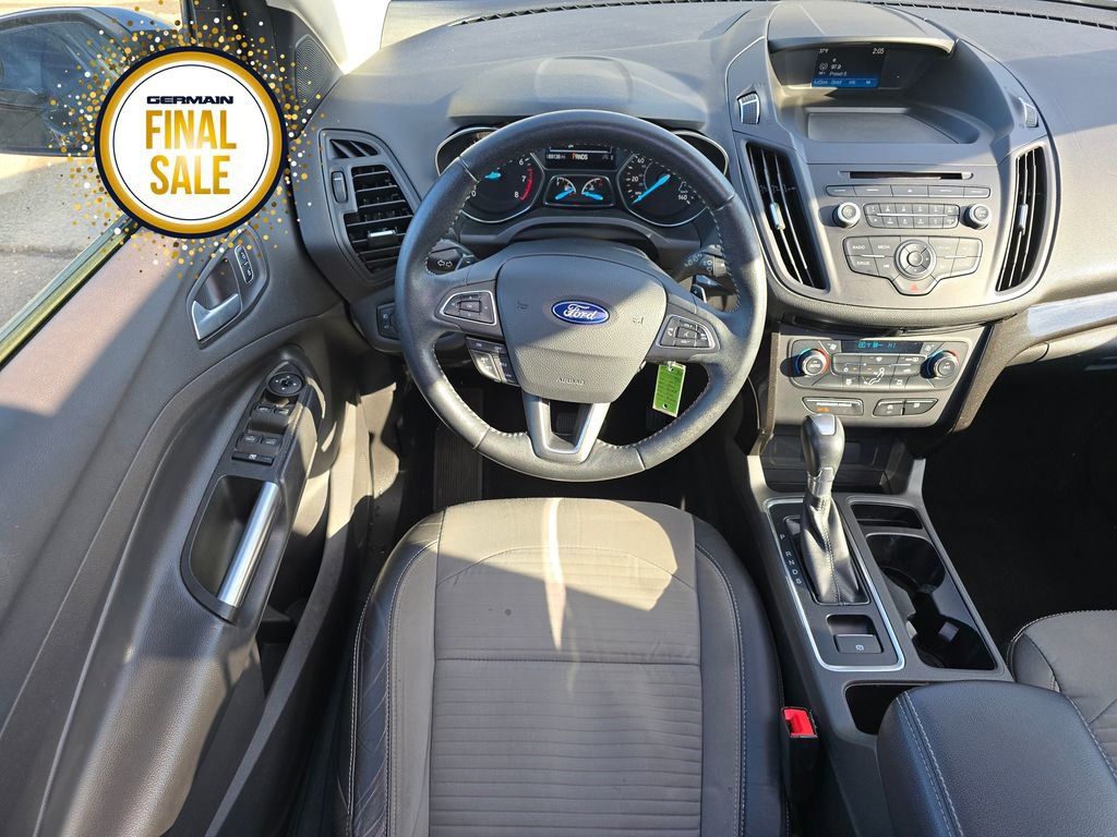 Used 2017 Ford Escape SE w/ SE Sport Appearance Package image 14