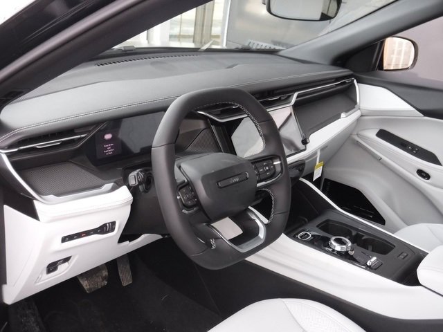 New 2026 Jeep Cherokee Overland image 13