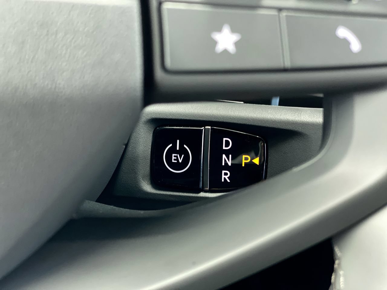 New 2027 Kia EV3 Wind FWD image 24