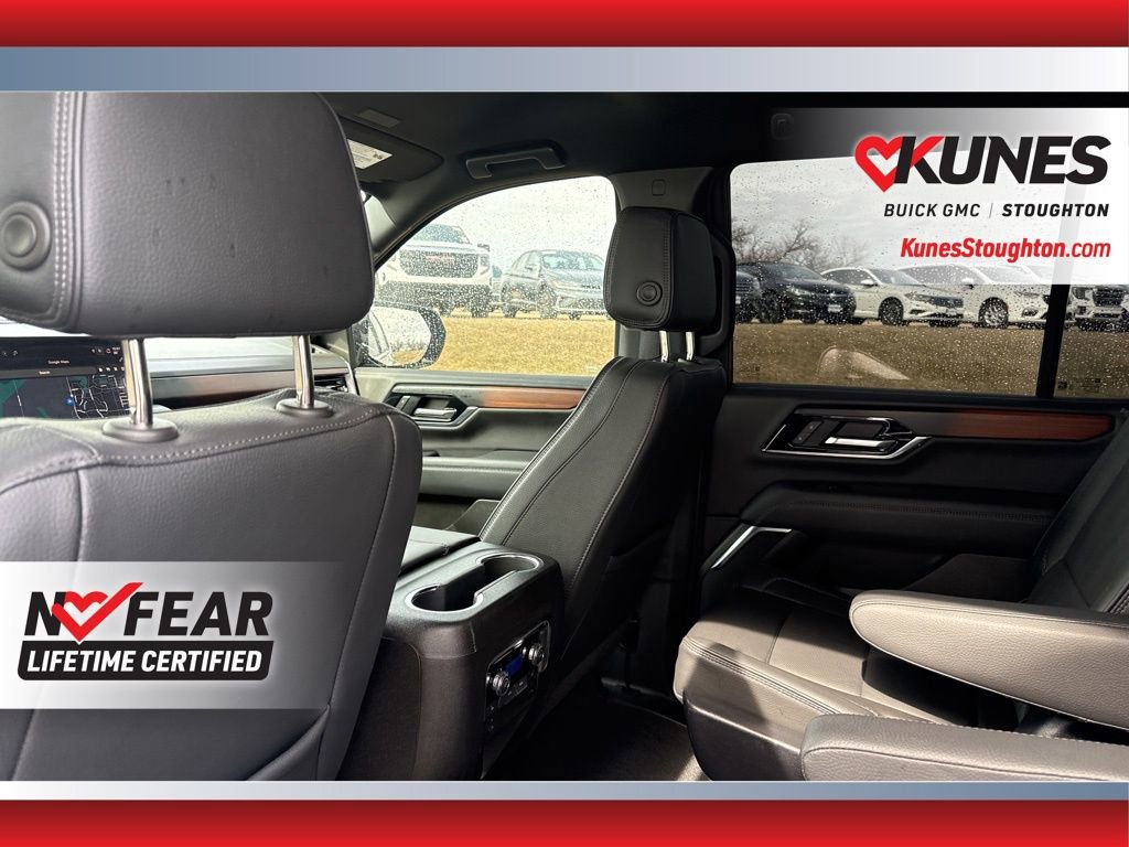 Used 2025 GMC Yukon Denali AWD/4WD image 43