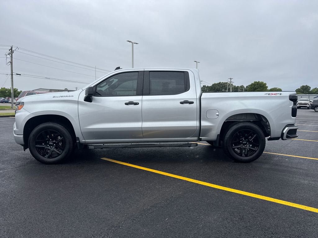 Used 2022 Chevrolet Silverado 1500 Custom AWD/4WD image 3