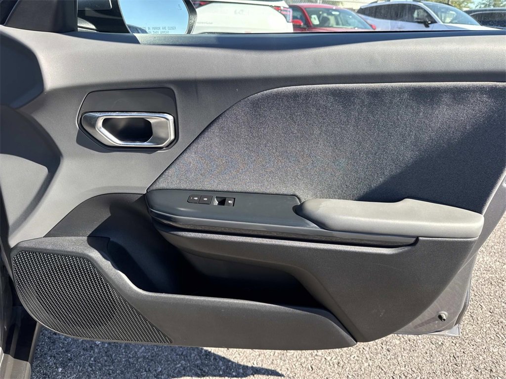 Certified 2025 Kia K4 EX image 27