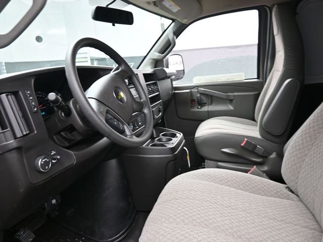 New 2026 Chevrolet Express 2500 image 8