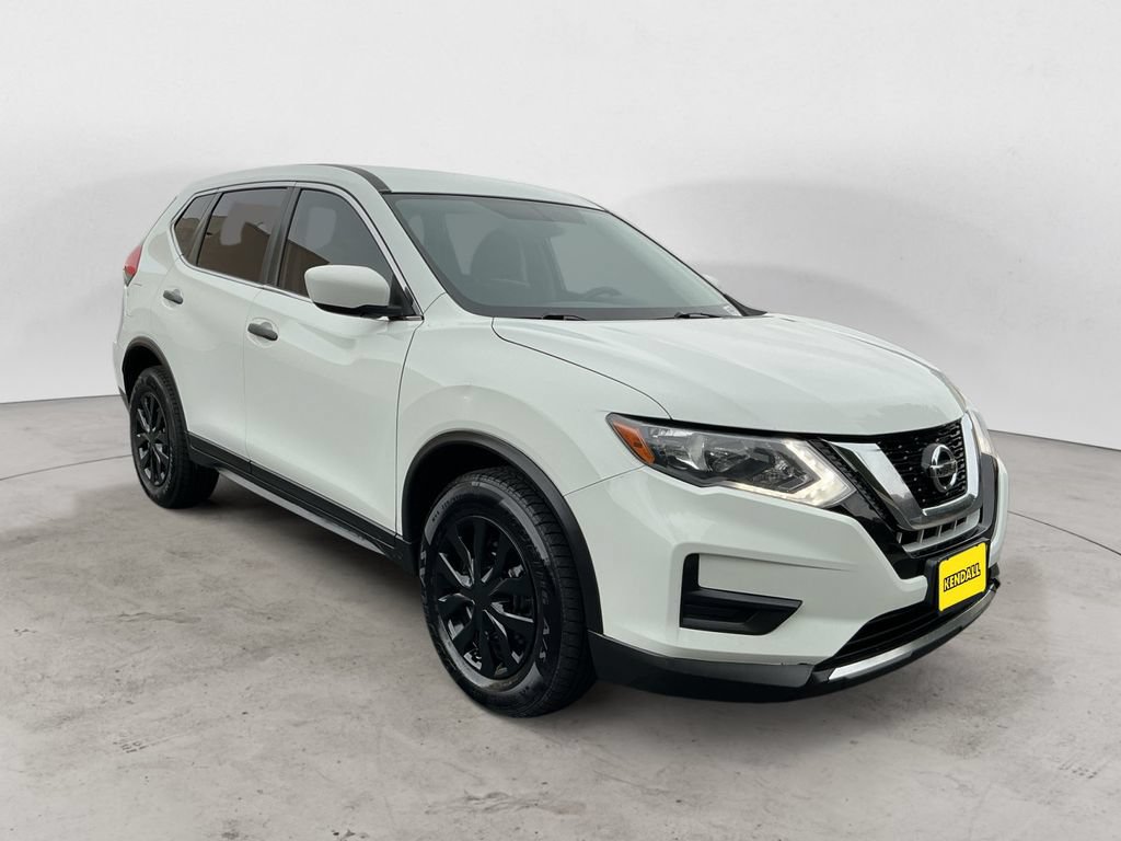 Used 2017 Nissan Rogue S AWD/4WD image 3