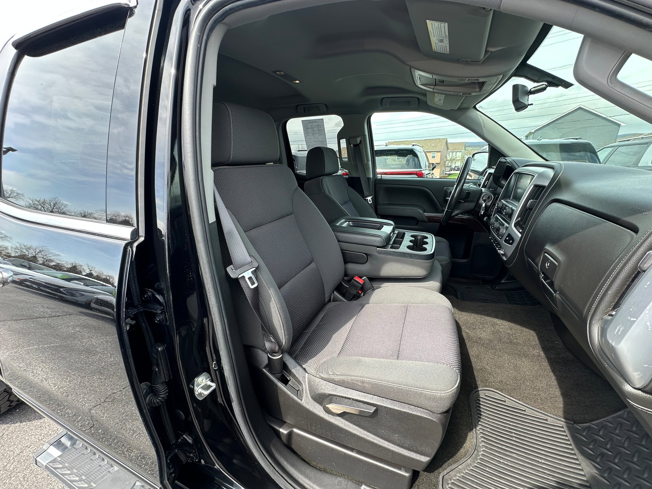 Used 2017 GMC Sierra 1500 SLE w/ SLE Value Package image 15