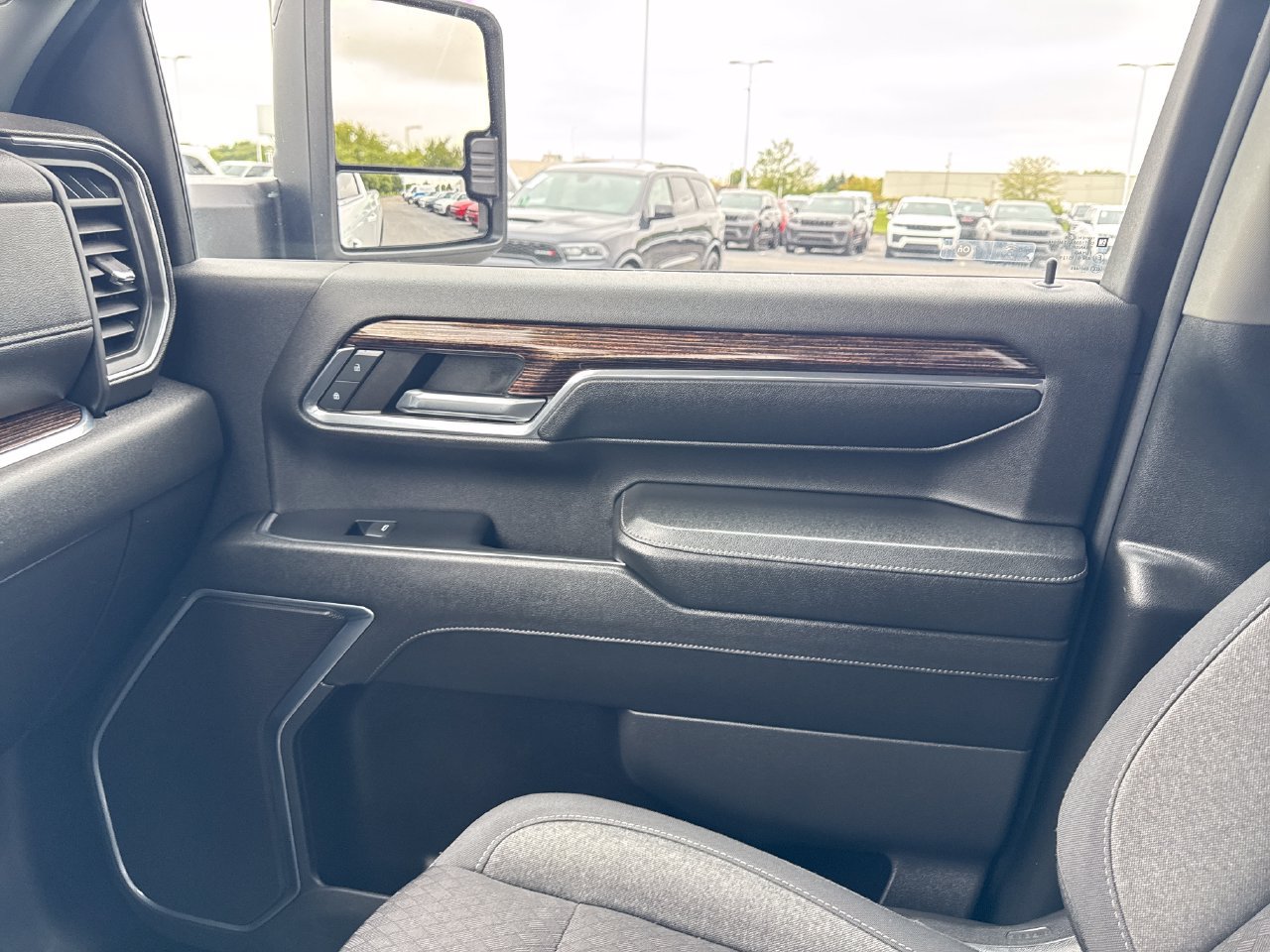 Used 2024 GMC Sierra 3500 SLE w/ SLE Value Package AWD/4WD image 26