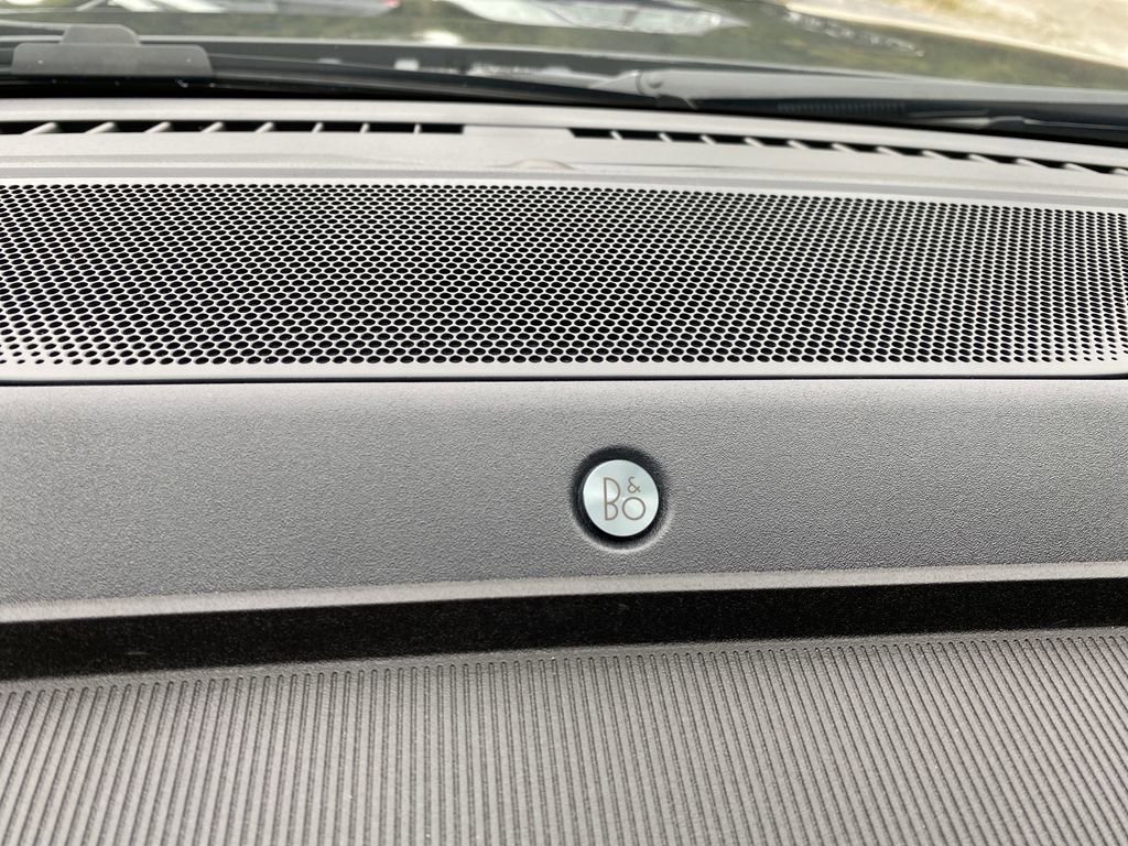 Certified 2024 Ford Expedition Limited image 29