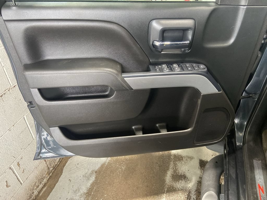 Used 2018 Chevrolet Silverado 1500 LT w/ All Star Edition AWD/4WD image 21