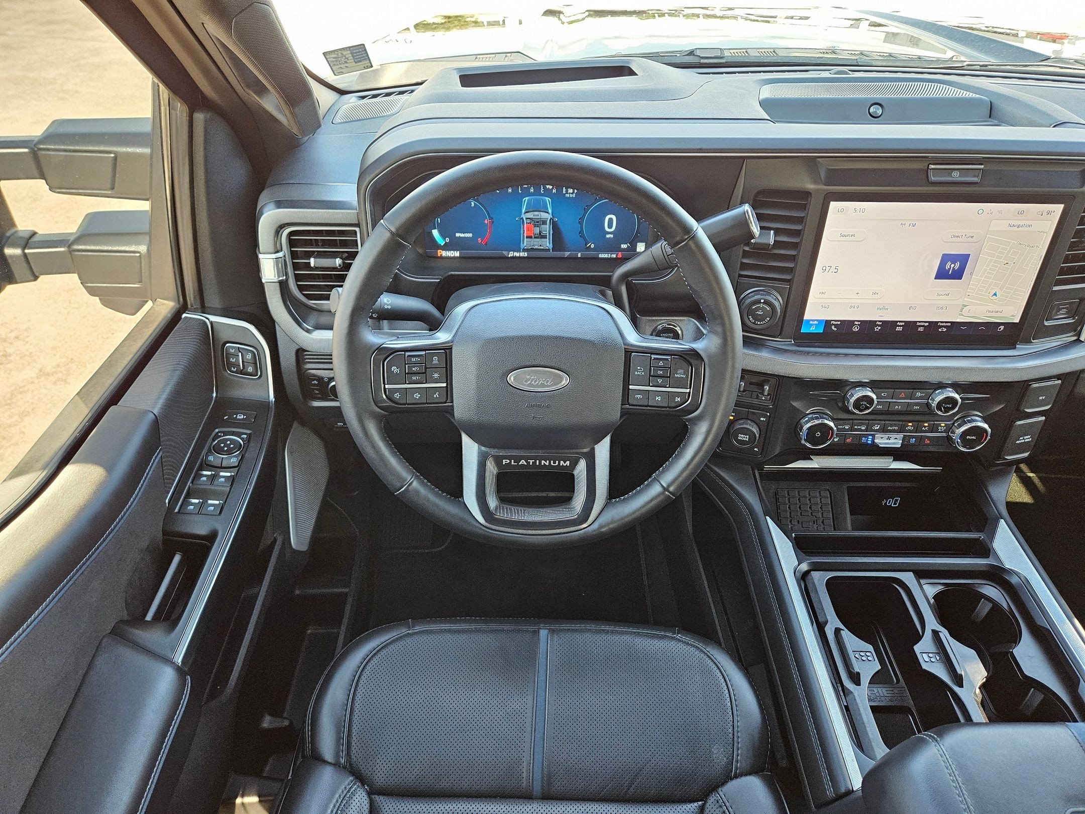 Used 2025 Ford F450 Platinum image 28