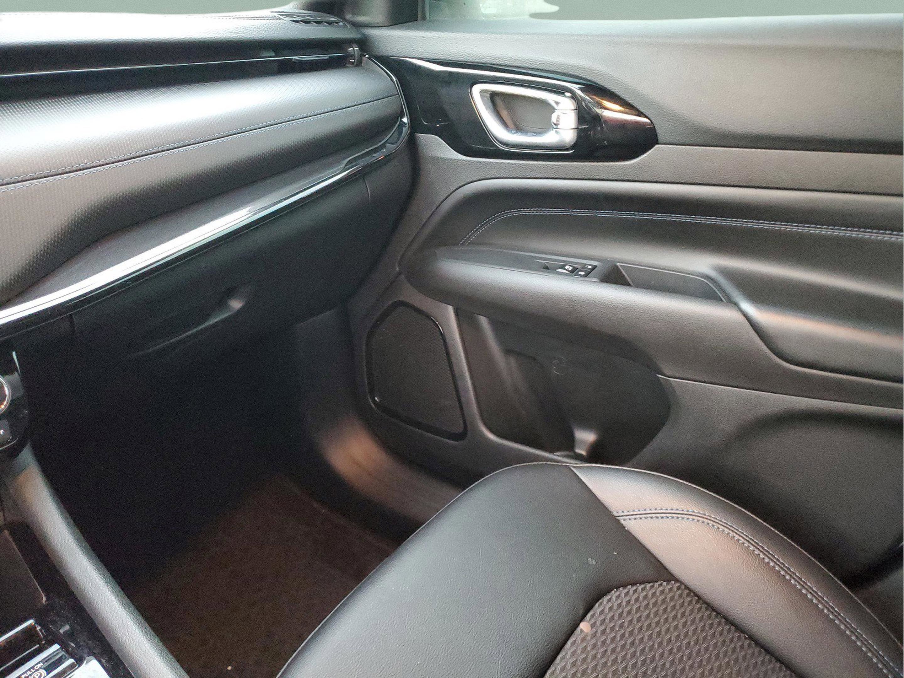 Certified 2025 Jeep Compass Latitude w/ Convenience Group image 25