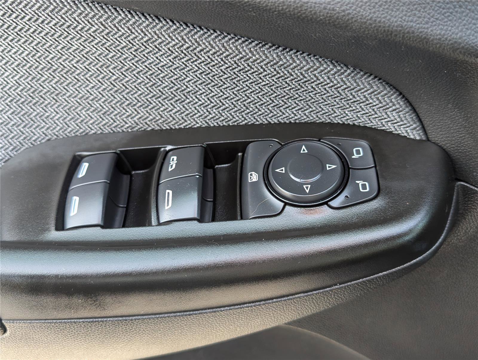 Used 2023 Chevrolet TrailBlazer LT w/ Convenience Package image 18