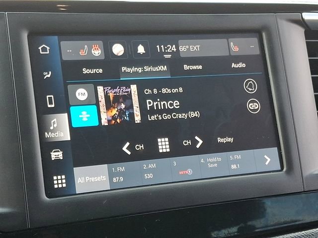 Used 2023 Chrysler Voyager LX image 18