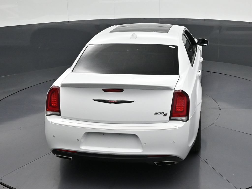 Used 2023 Chrysler 300 S w/ Comfort Group RWD image 19