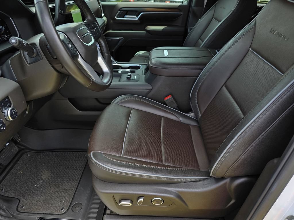 Used 2024 GMC Sierra 2500 Denali w/ Denali Reserve Package AWD/4WD image 28