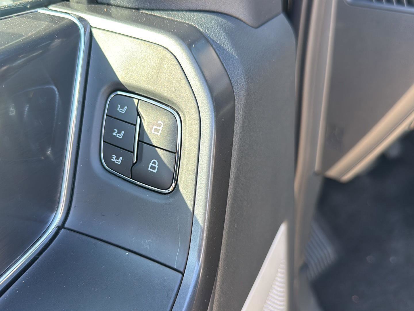 New 2025 Ford F150 Lariat w/ Equipment Group 502A High image 18