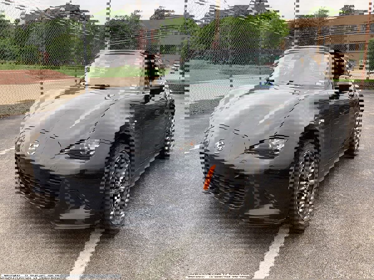 Used 2021 MAZDA MX-5 Miata RF Grand Touring image 4