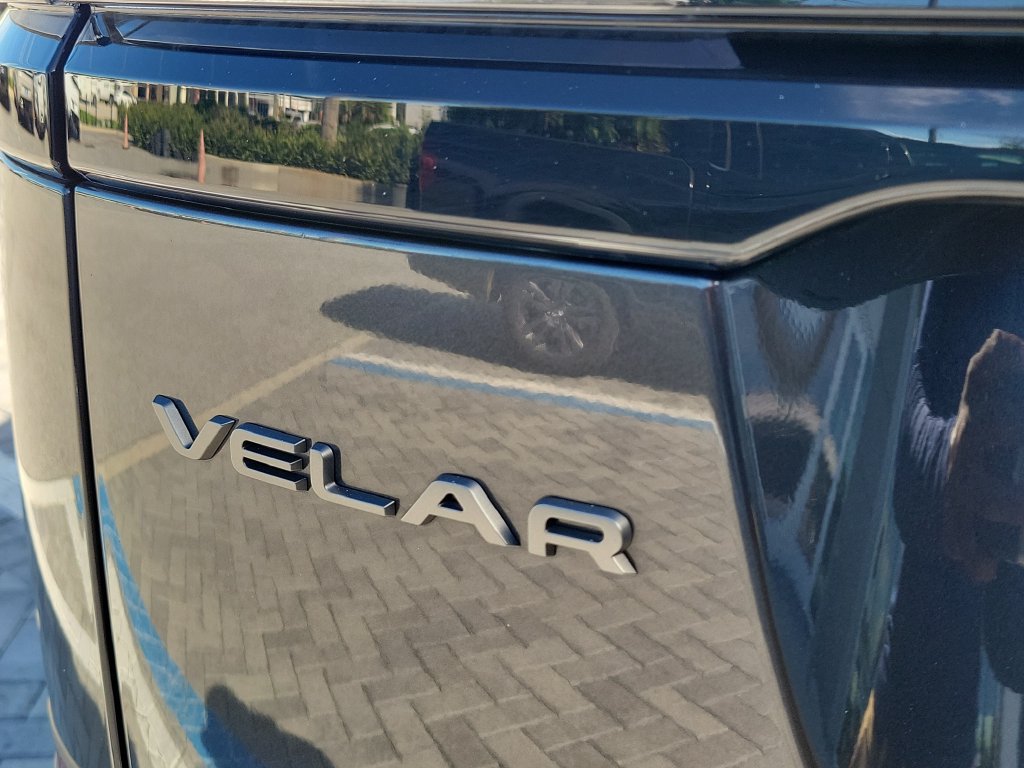 Certified 2025 Land Rover Range Rover Velar S AWD/4WD image 10