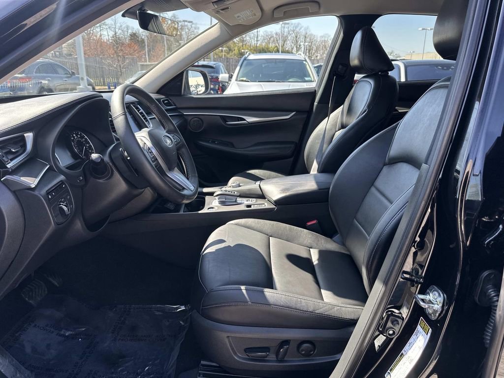 Used 2023 INFINITI QX50 Pure image 24