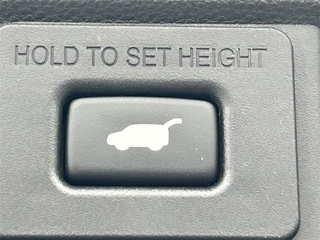 Used 2024 Acura RDX SH-AWD image 13