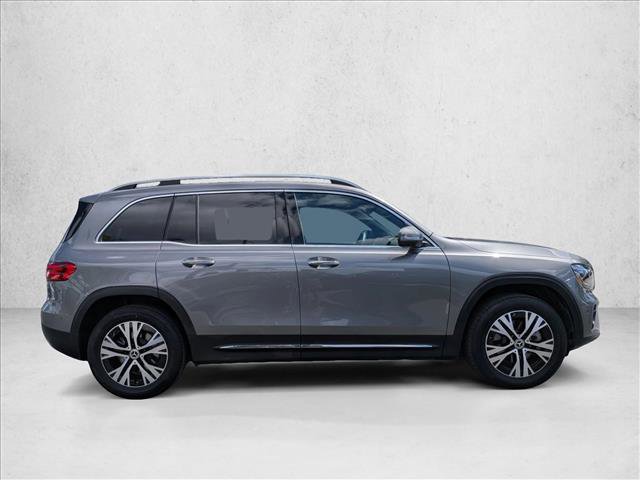 Used 2026 Mercedes-Benz GLB 250 4MATIC image 4