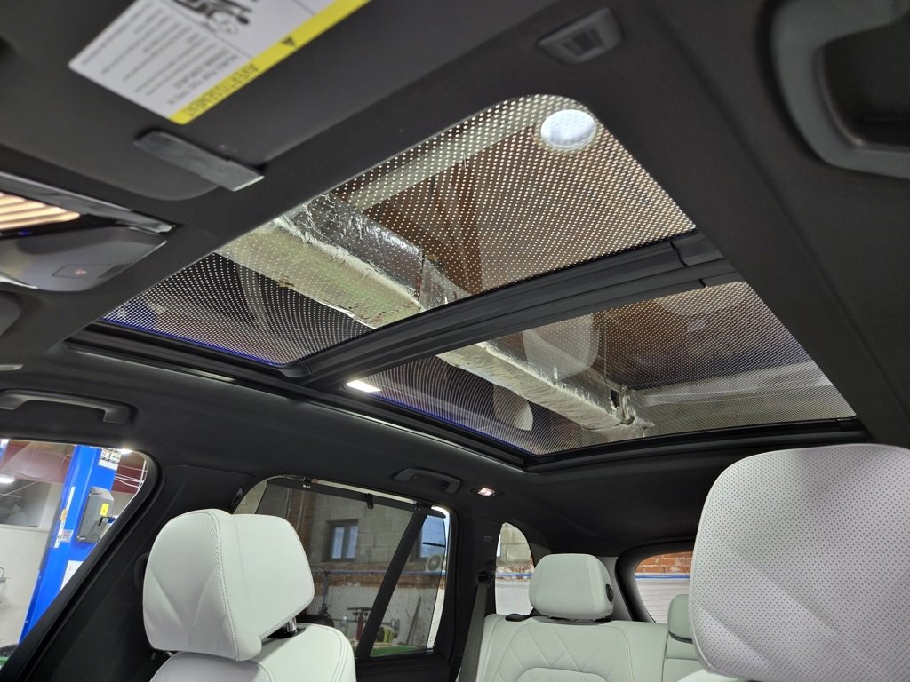 Used 2023 BMW X5 M50i w/ Executive Package image 11