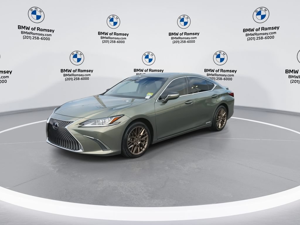 Used 2019 Lexus ES 300h w/ Premium Package FWD image 4