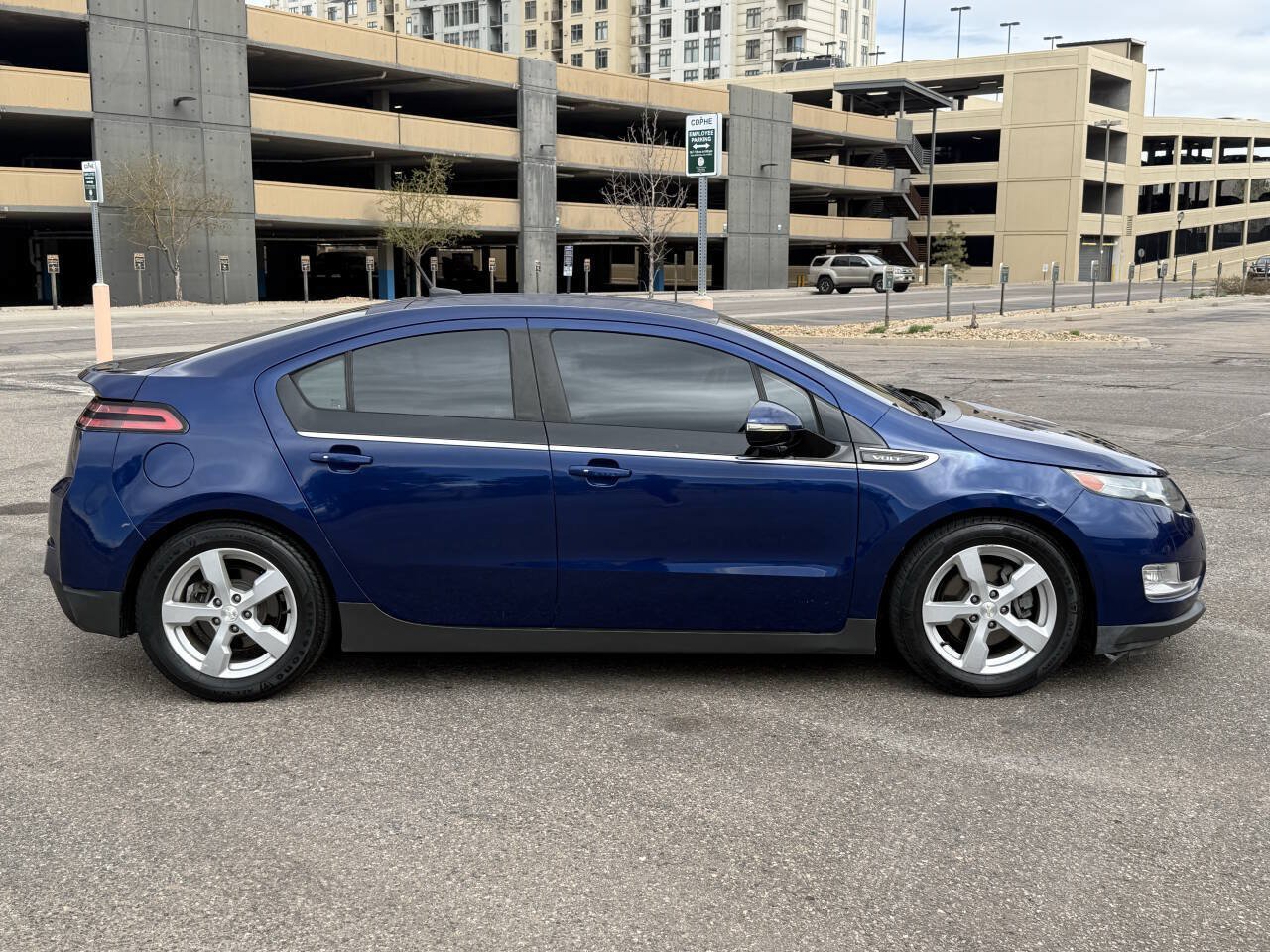 Used 2013 Chevrolet Volt FWD image 6