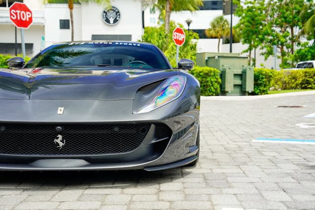Used 2020 Ferrari 812 Superfast RWD image 8